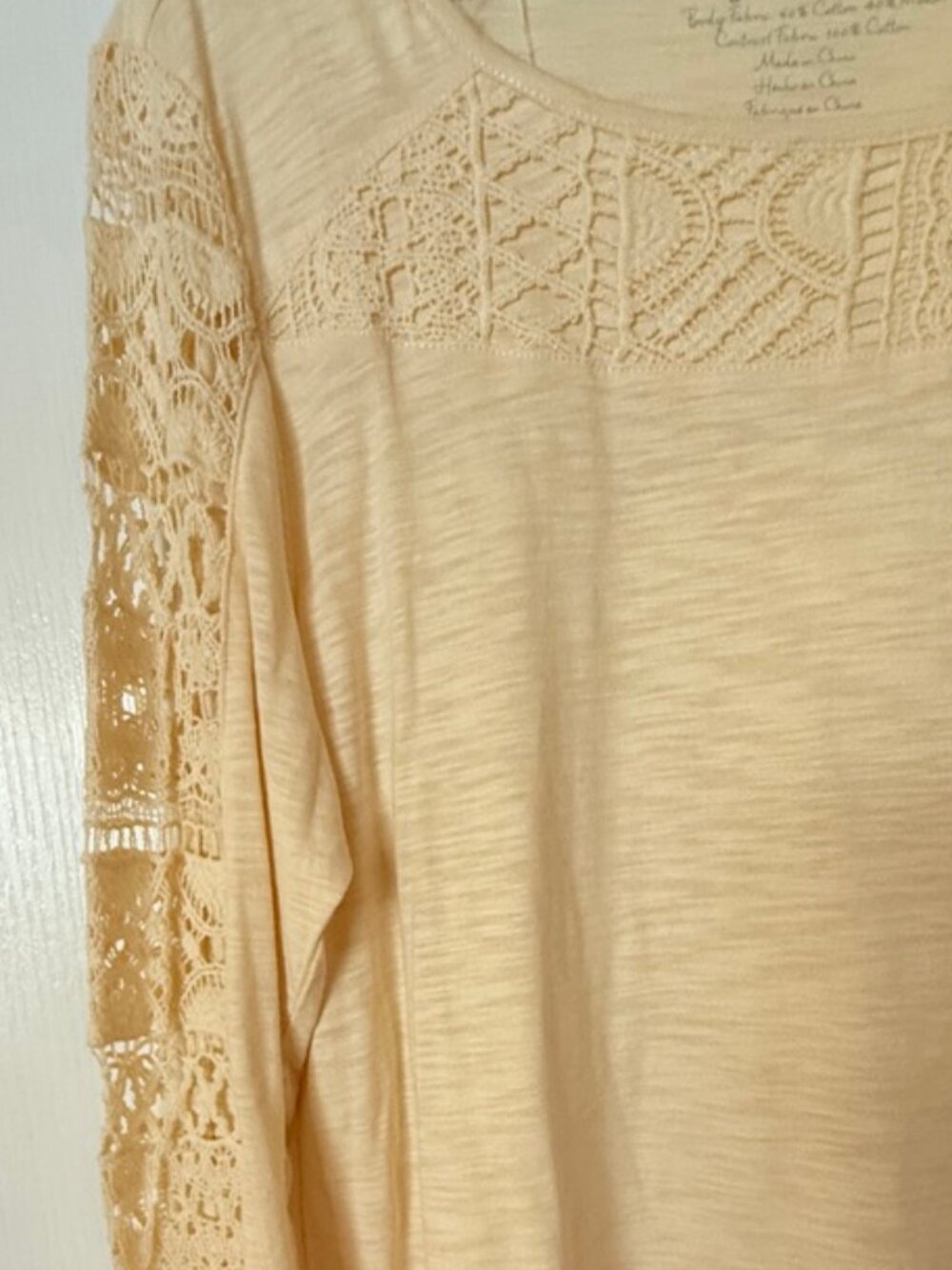 Chico's Livvy Crochet Sleeve Long Sleeve Top - sz M - in Seawhip Yellow - NWT!! - Picture 3 of 5